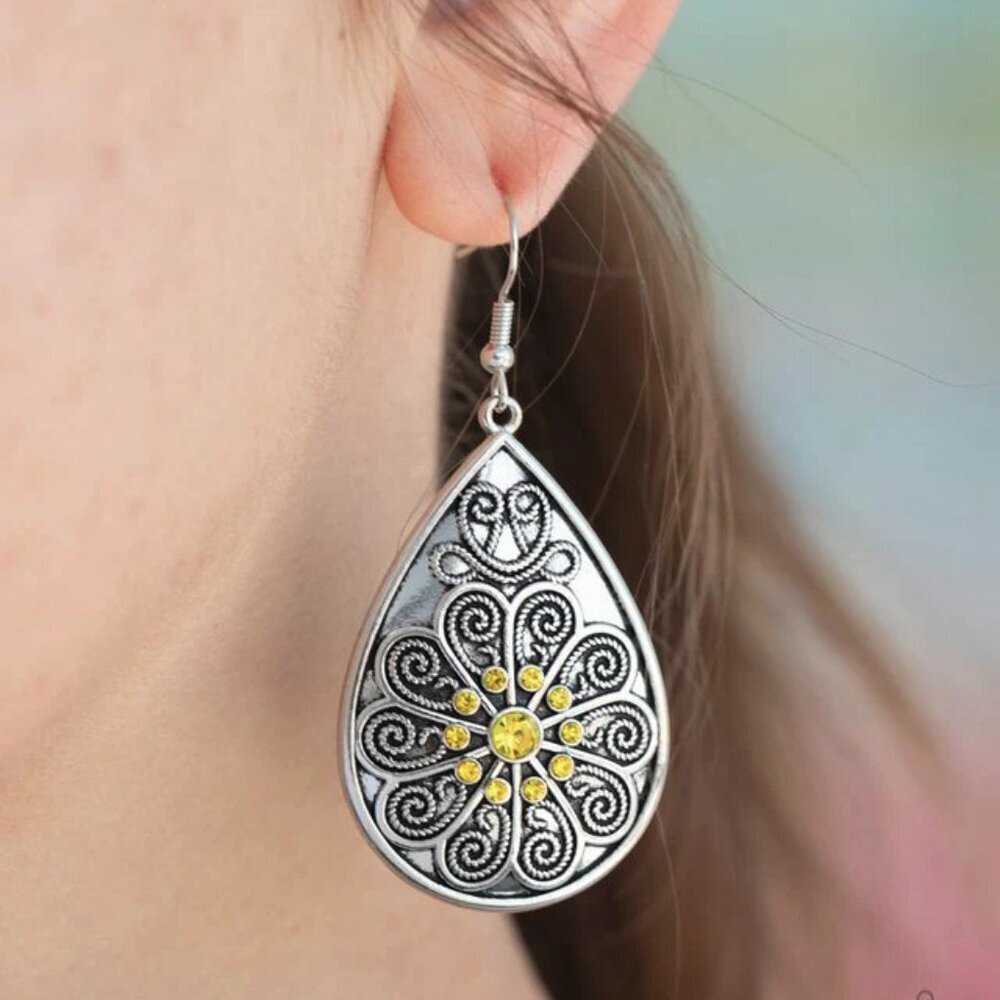 Paparazzi Jewelry Accessories - Banquet Bling - Yellow Earrings - Vintage